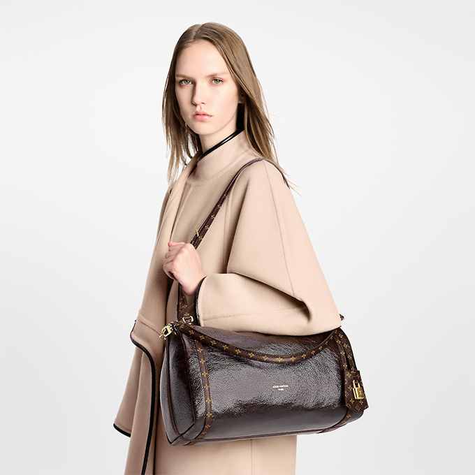 lv louis vuitton leather monogram strap shoulder bag #m26359